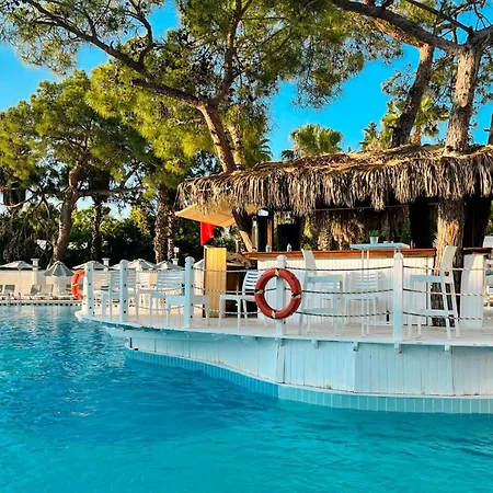 Catamaran Quality Times Resort Kemer